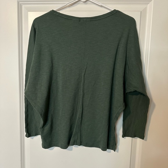 Top - Picture 2 of 2